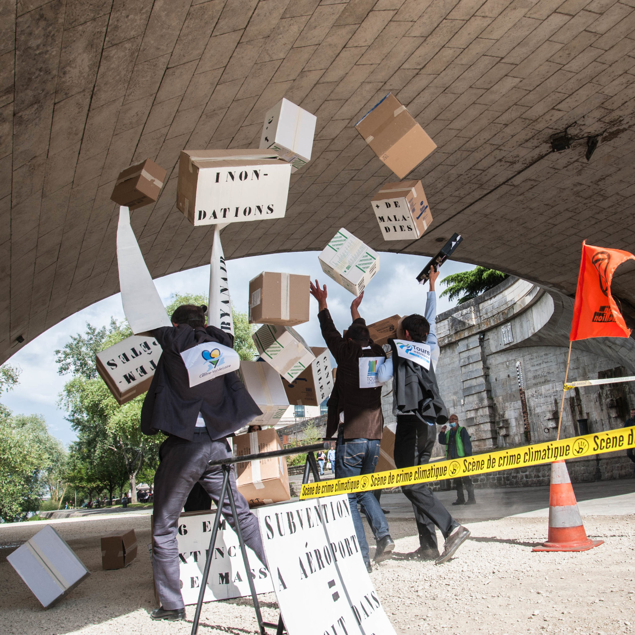 Action ANV-COP21 Tours le 17 juin