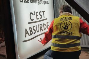 Sobriété : Des activistes de toute la France éteignent des publicités lumineuses ! : image à la une