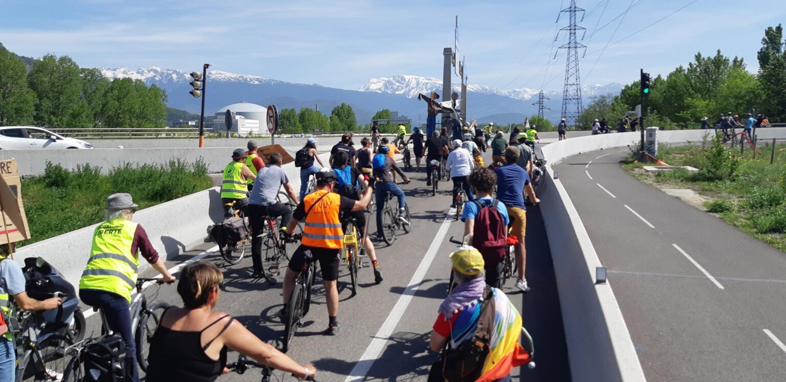 Vélorution sur le tracé du Métrocâble